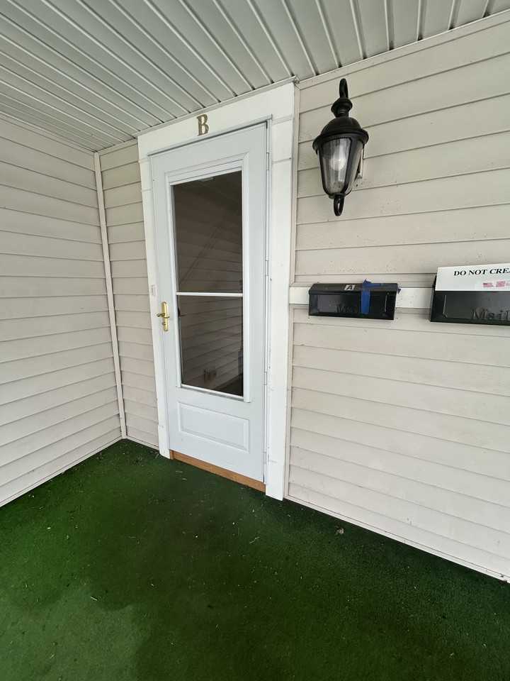 82 Hummel Avenue - Photo 2 of 17