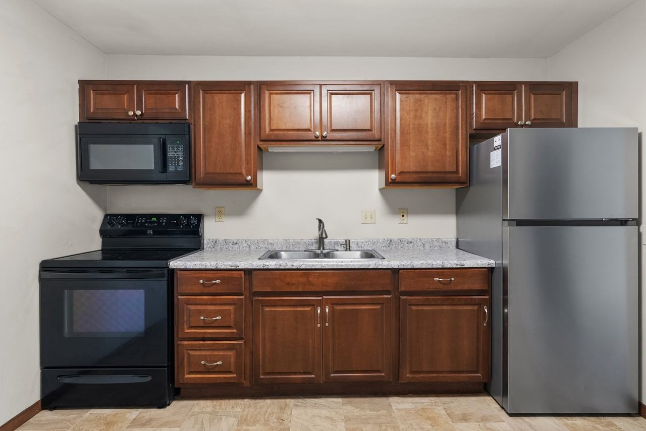 1120 19th Street - Photo 2 of 50