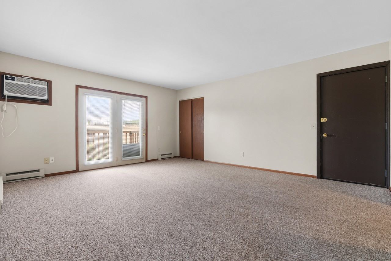 1120 19th Street - Photo 4 of 50