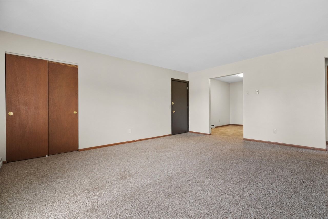 1120 19th Street - Photo 5 of 50
