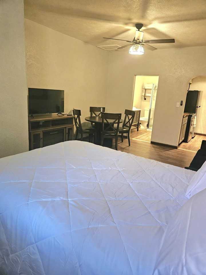 Florence Hotel Apartments - Photo 4 of 50