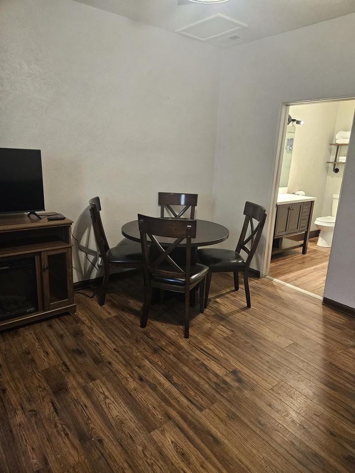 Florence Hotel Apartments - Photo 5 of 50