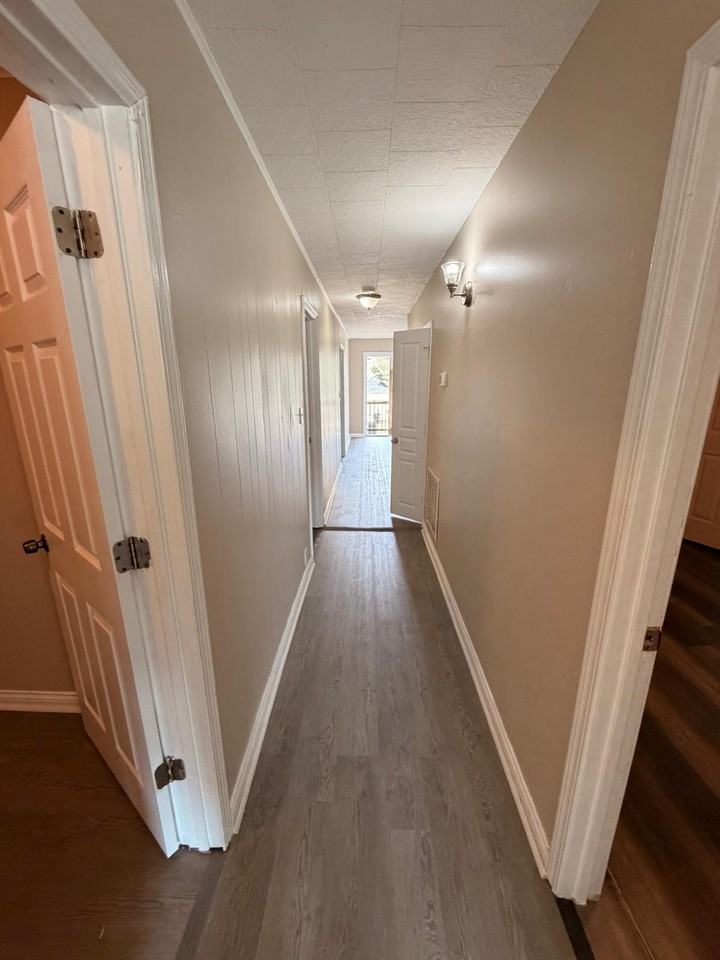 9624 South Ewing Avenue - Photo 5 of 13