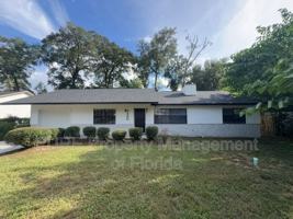 featured image of 3400 Ne 44th Pl