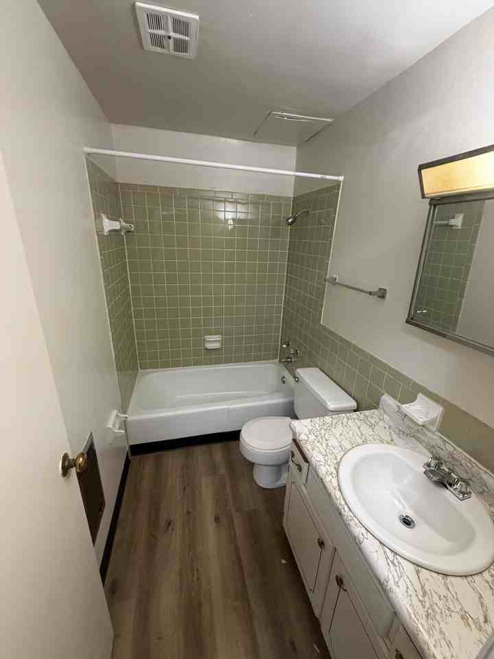 743 Old Harshman Road - Photo 5 of 33