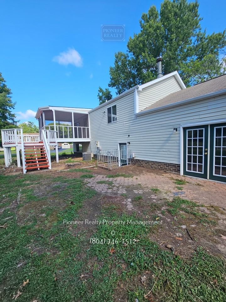 143 East Antietam Street Unit 4 - Photo 6 of 10