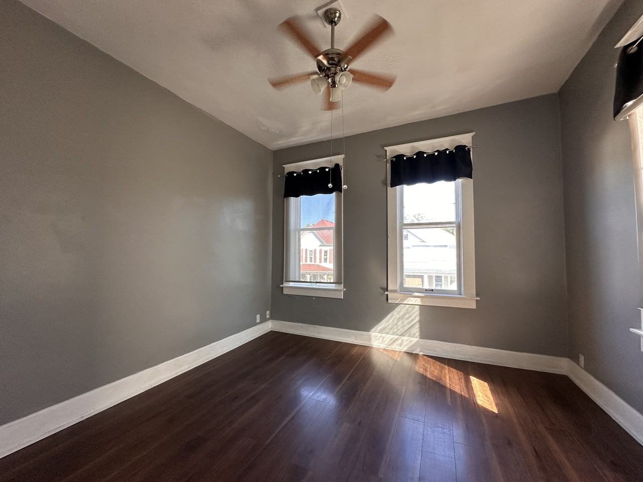 426 East Wheeling Street - Photo 3 of 7