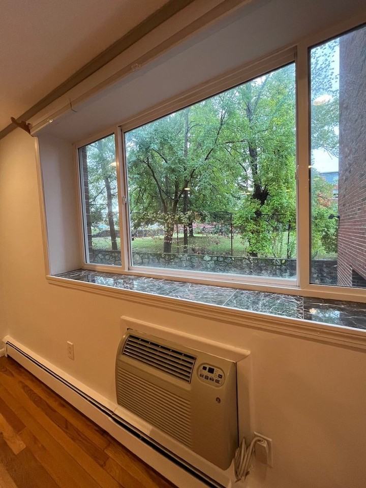 8 Market St #8 - Photo 2 of 9