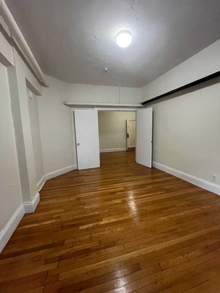 2 Washington St #2 - Photo 6 of 19