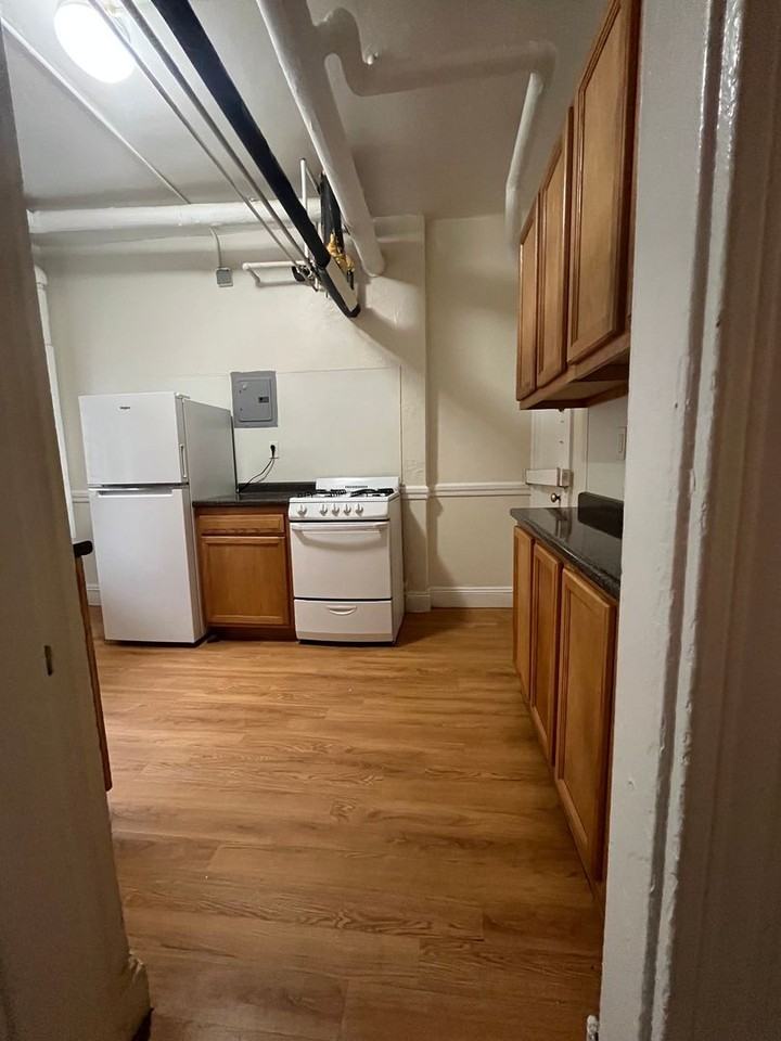 2 Washington St #2 - Photo 7 of 19