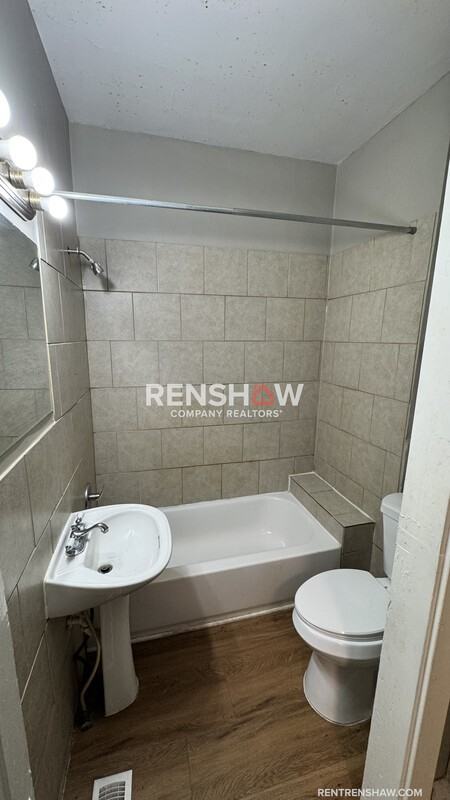 1043 Philadelphia St - Photo 6 of 17