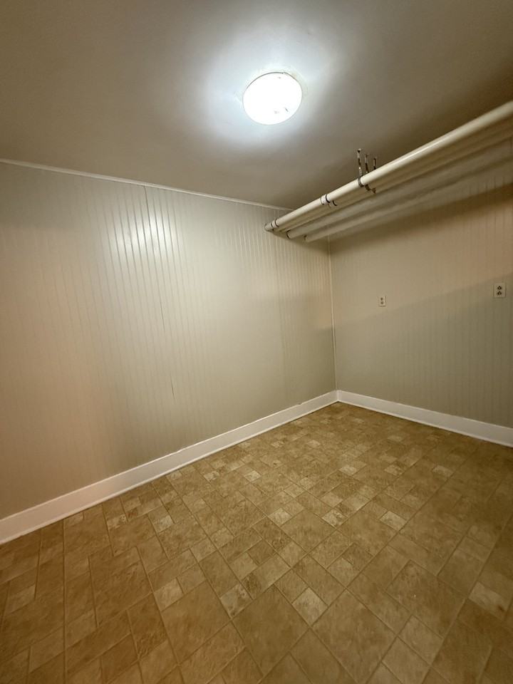 255 State Street - Photo 5 of 7