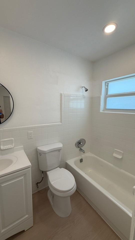 1927-1929 Roosevelt Street - Photo 2 of 14