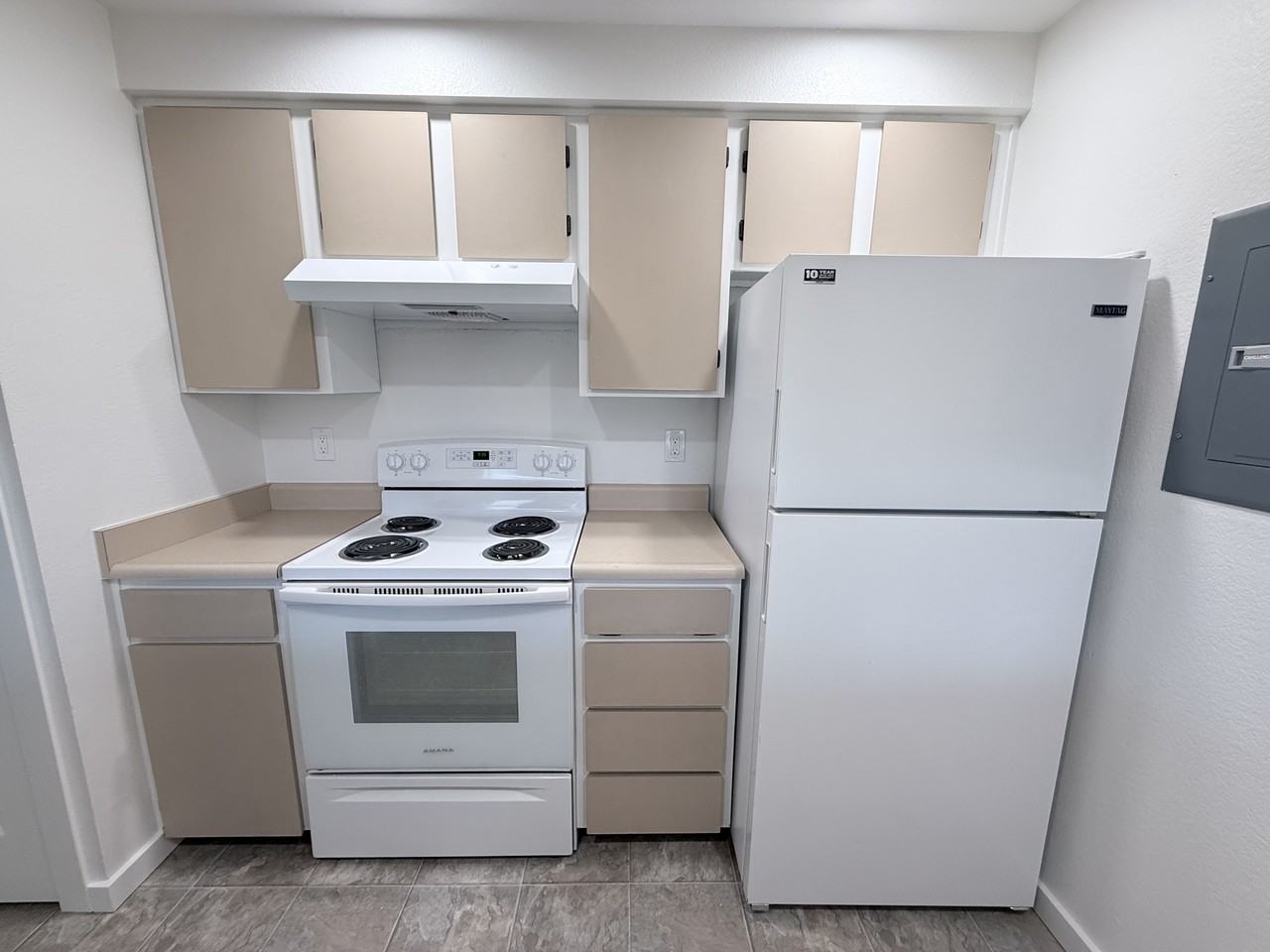L415-101 - Photo 6 of 27