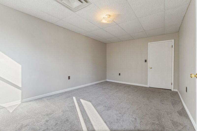 1820 Sanderson Ave #1 - Photo 5 of 18