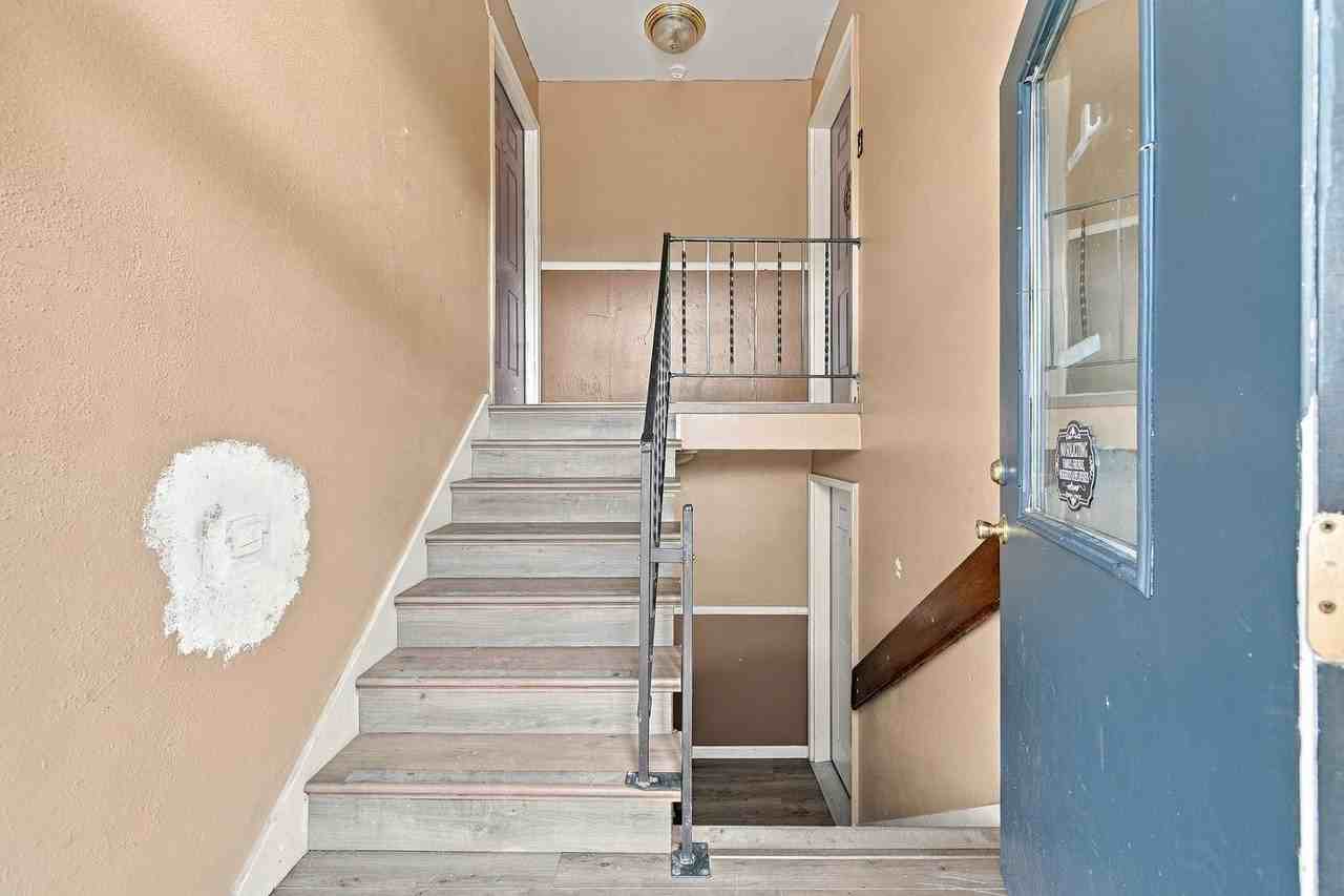 819 Fontmore Rd - Photo 5 of 26