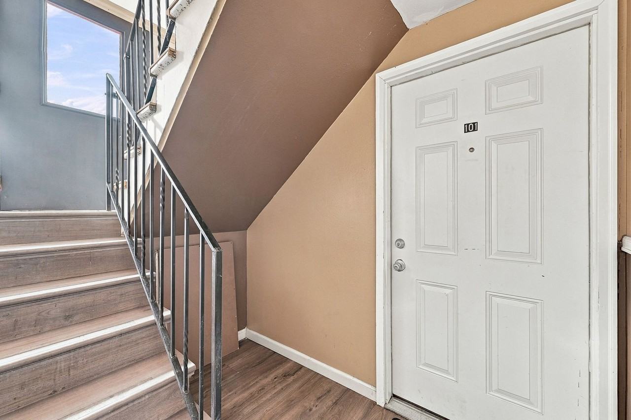 819 Fontmore Rd - Photo 6 of 26