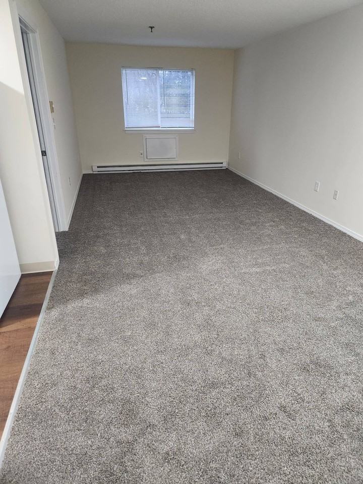 Regency Pointe - Photo 4 of 12