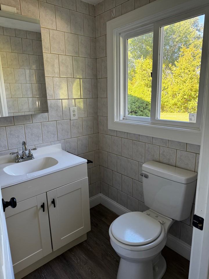 7 Gretchen Lane - Photo 2 of 6