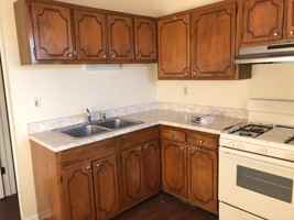 featured image of 747 Aurora Ave