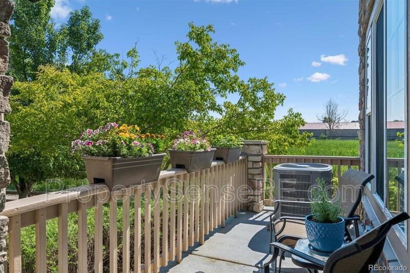 642 S Norfolk Way - Photo 2 of 39
