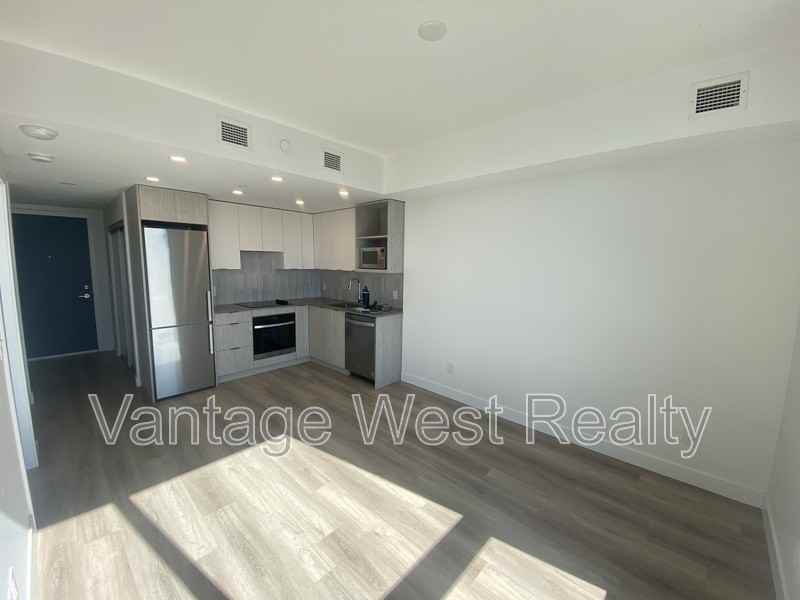 1303 Bertram St - Photo 3 of 22