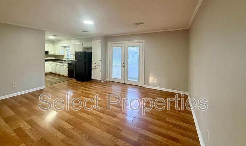 3801 Devon Dr - Photo 4 of 13
