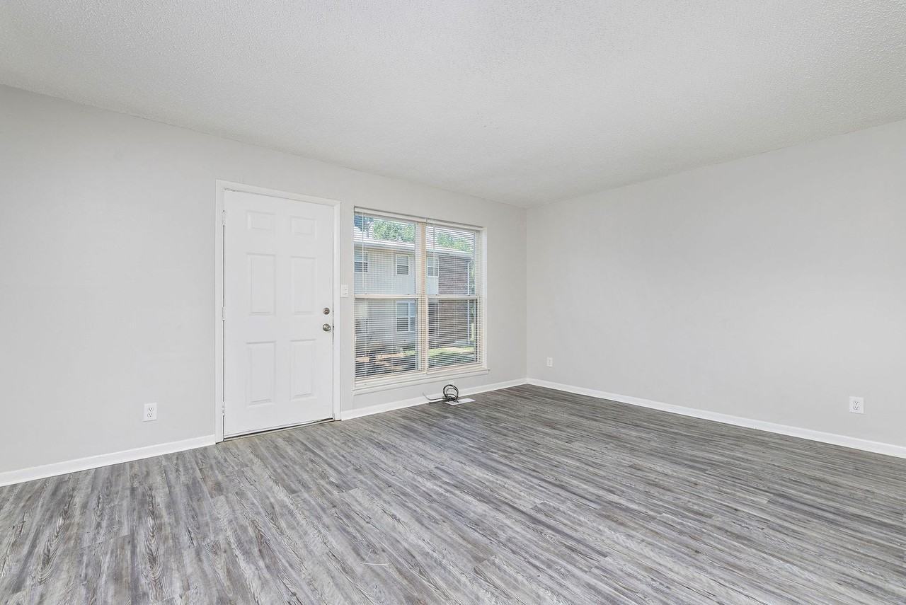 2482 N 38th St - Photo 2 of 22