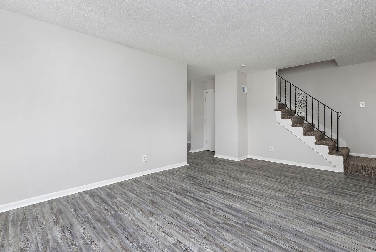 2482 N 38th St - Photo 4 of 22