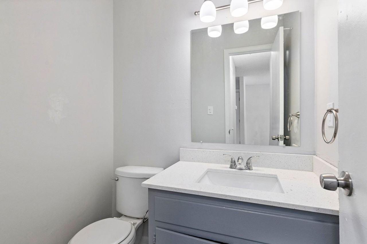 2482 N 38th St - Photo 7 of 22