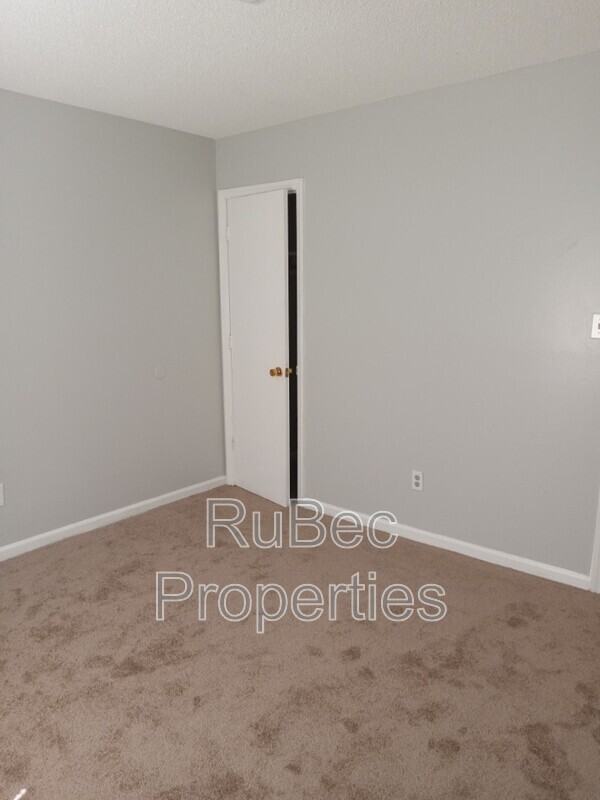 444 S Weldon St - Photo 2 of 10
