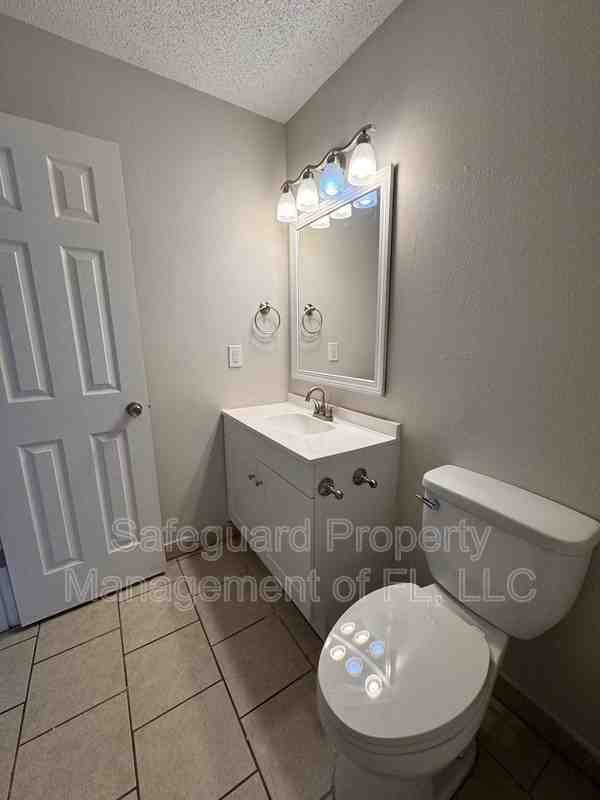 6332 W Fairfield Dr #A - Photo 7 of 10