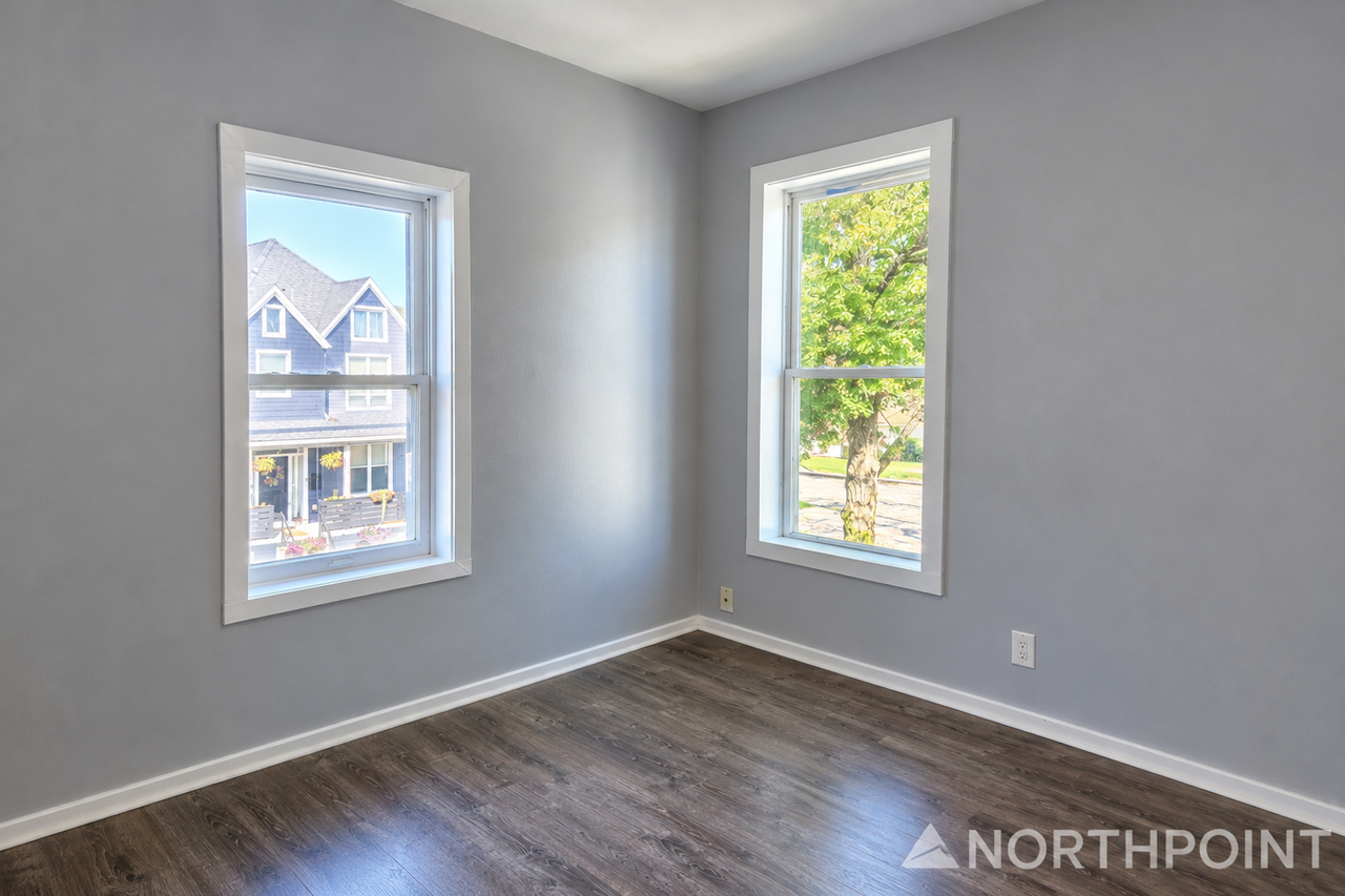 122 S Champion Ave - Photo 6 of 16