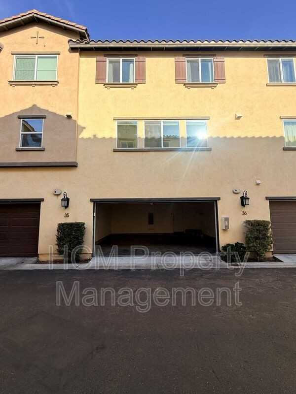 120 S Pacific Ave #36 - Photo 2 of 33