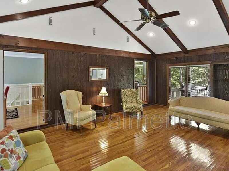 137 Fox Run Dr - Photo 5 of 35