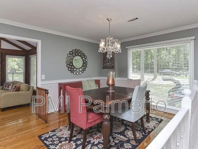 137 Fox Run Dr - Photo 6 of 35