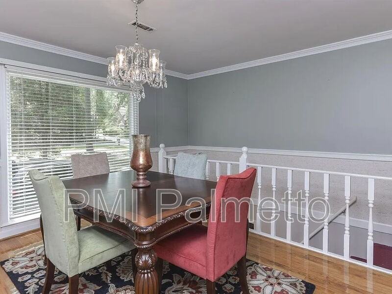 137 Fox Run Dr - Photo 7 of 35