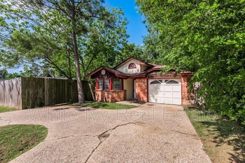 610 Normal Park Dr #A - Photo 2 of 24
