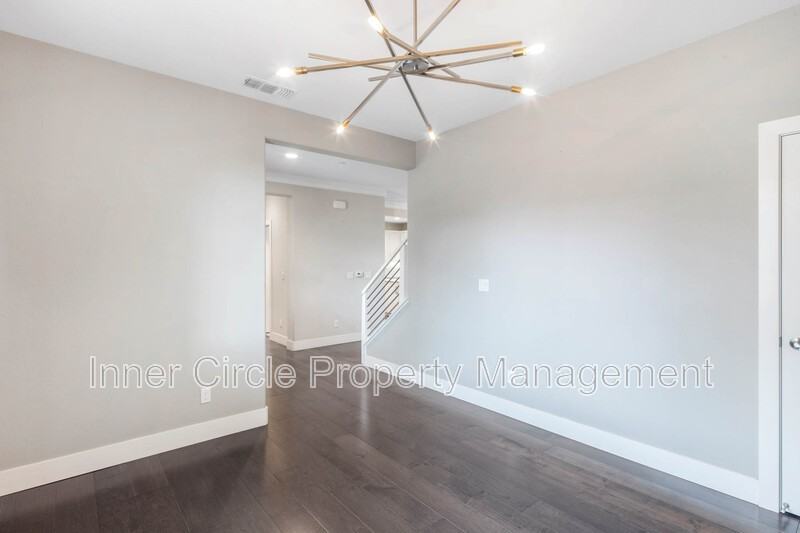 376 Bougainvilla Dr - Photo 4 of 39
