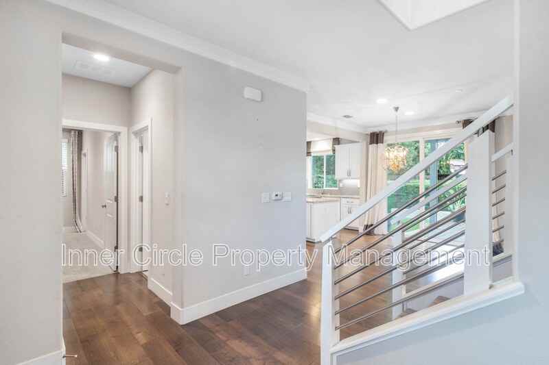 376 Bougainvilla Dr - Photo 5 of 39