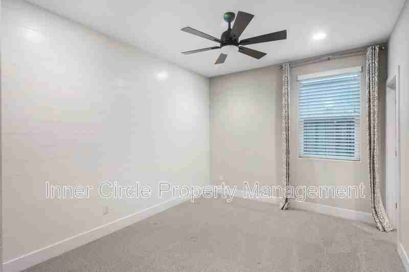 376 Bougainvilla Dr - Photo 6 of 39