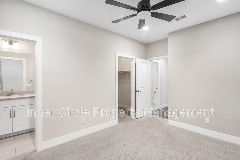 376 Bougainvilla Dr - Photo 7 of 39