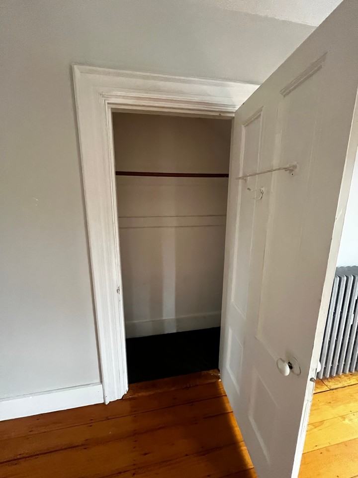384 Newtonville Ave #4 - Photo 6 of 19