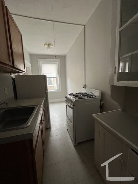 Kelton St #17 - Photo 4 of 15