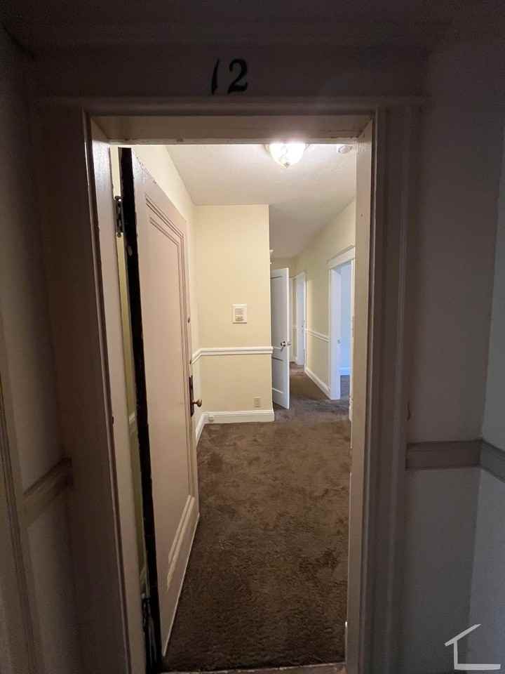 Woodstock Ave #12 - Photo 2 of 15