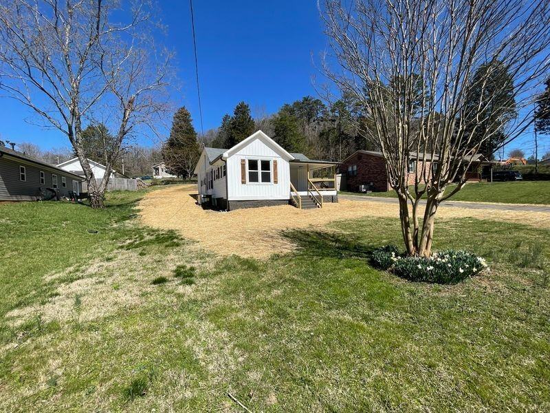 4321 Beaver Ridge Rd - Photo 4 of 23