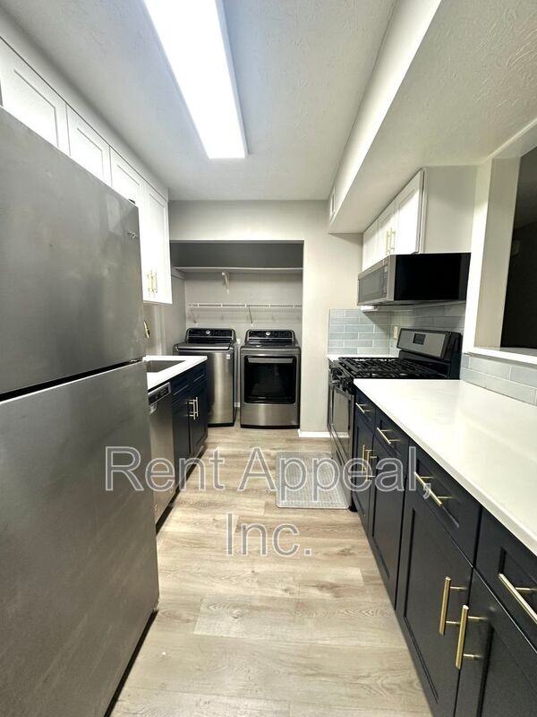 214 Smokerise Cir Se - Photo 2 of 12
