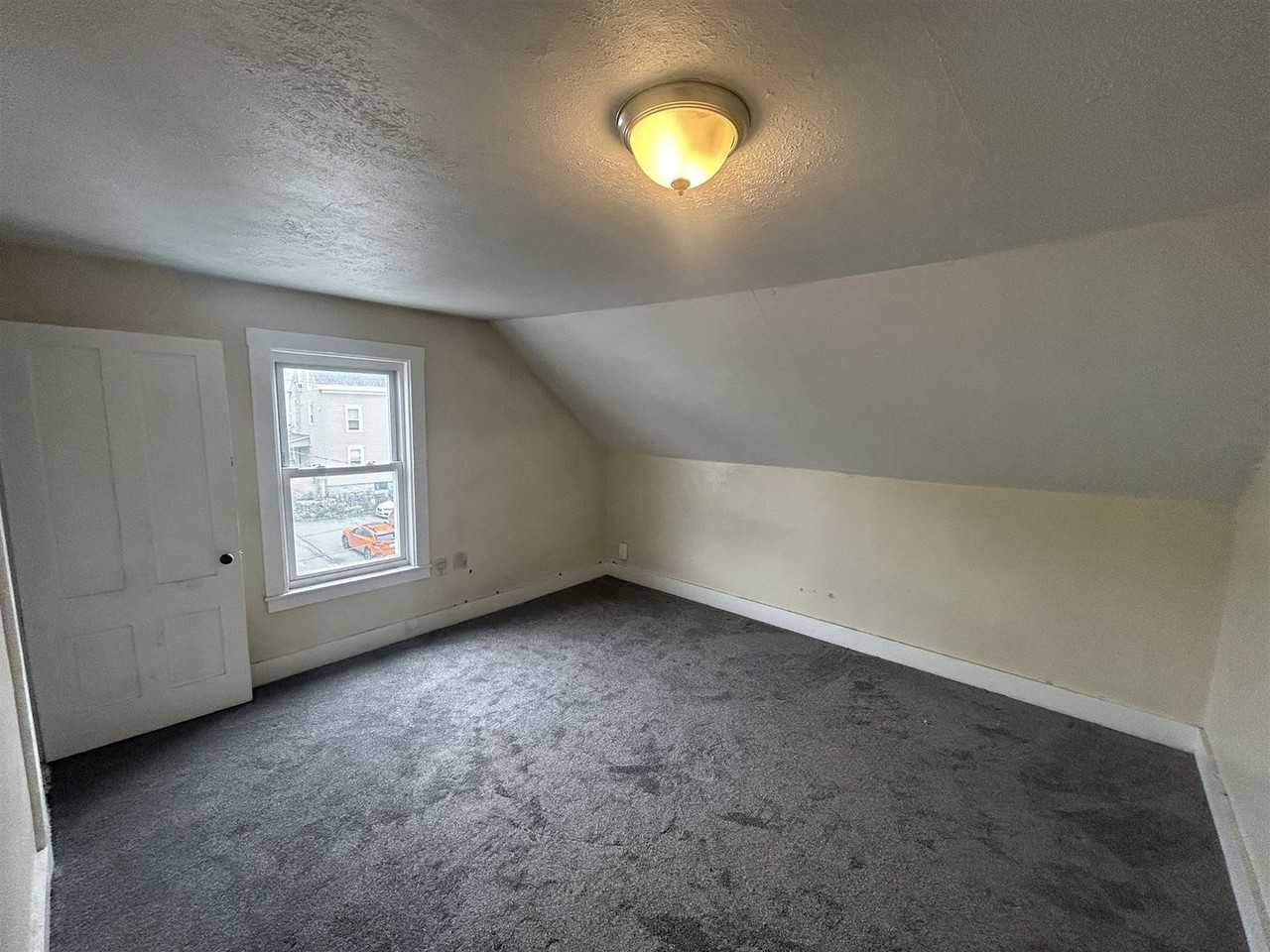 11 King St - Photo 6 of 10