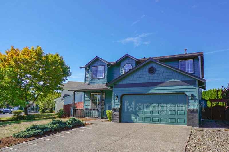 8818 Ne 164th Ave - Photo 2 of 42