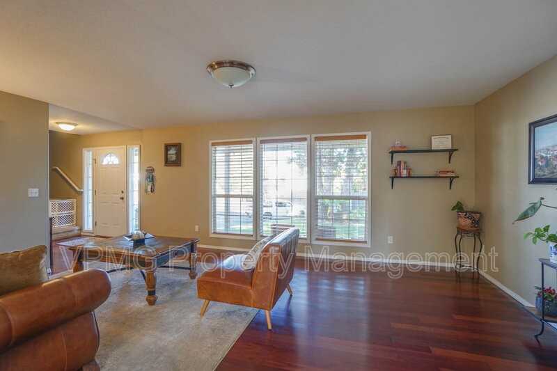 8005 Ne 100th Cir - Photo 7 of 33